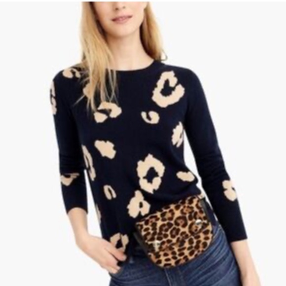 J Crew Women’s Cashmere Long Sleeve Crewneck Sweater Navy Leopard Print M - Picture 1 of 8